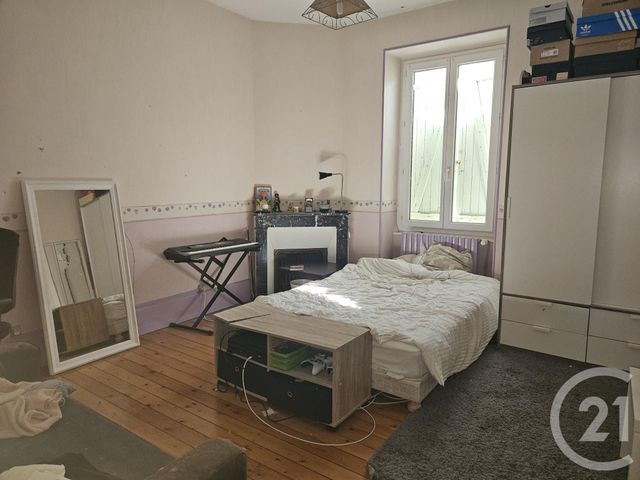 Afficher la photo en grand Maison à vendre - 6 pièces - 170 m2 - St Pierre Le Moutier - 58 - BOURGOGNE