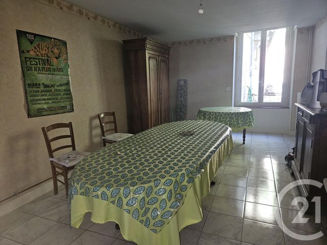 Afficher la photo en grand Maison à vendre - 6 pièces - 170 m2 - St Pierre Le Moutier - 58 - BOURGOGNE