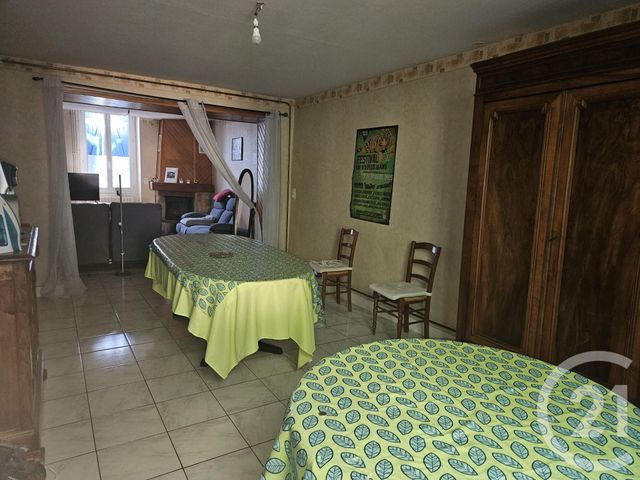 Afficher la photo en grand Maison à vendre - 6 pièces - 170 m2 - St Pierre Le Moutier - 58 - BOURGOGNE