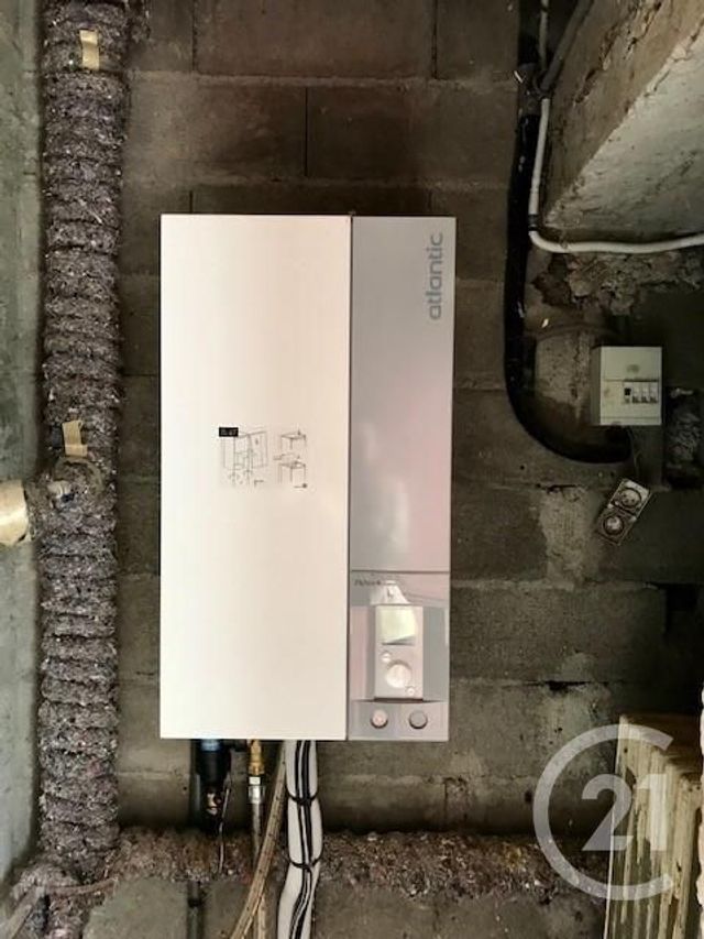 Afficher la photo en grand Maison à vendre - 6 pièces - 141,86 m2 - Neuilly En Dun - 18 - CENTRE