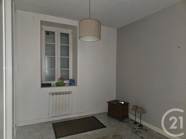 Afficher la photo en grand Maison à vendre - 3 pièces - 83 m2 - St Pierre Le Moutier - 58 - BOURGOGNE
