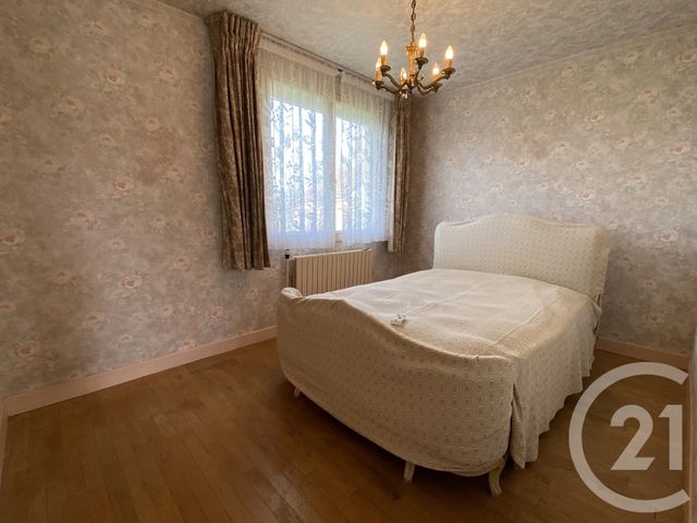 Maison &agrave; vendre - 8 pi&egrave;ces - 145 m2 - La Guerche Sur L Aubois - 18 - CENTRE