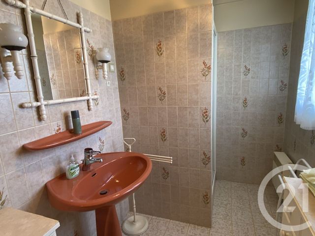 Maison &agrave; vendre - 8 pi&egrave;ces - 145 m2 - La Guerche Sur L Aubois - 18 - CENTRE