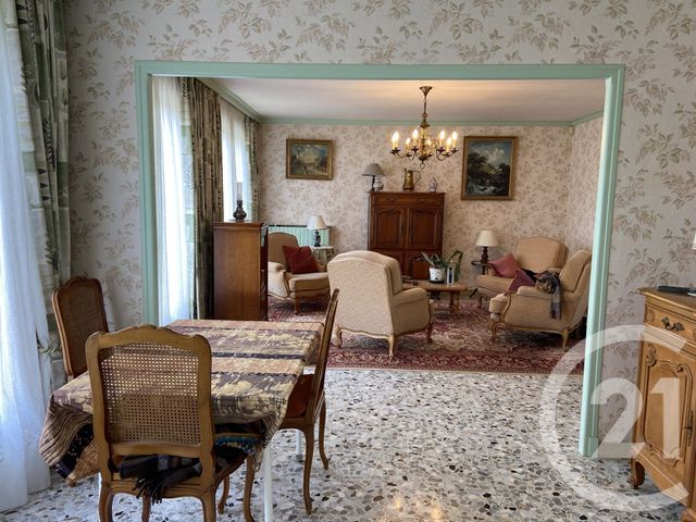 Maison &agrave; vendre - 8 pi&egrave;ces - 145 m2 - La Guerche Sur L Aubois - 18 - CENTRE