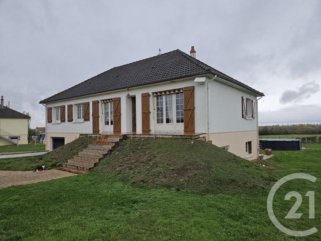 Maison à vendre - 7 pièces - 165 m2 - St Pierre Le Moutier - 58 - BOURGOGNE