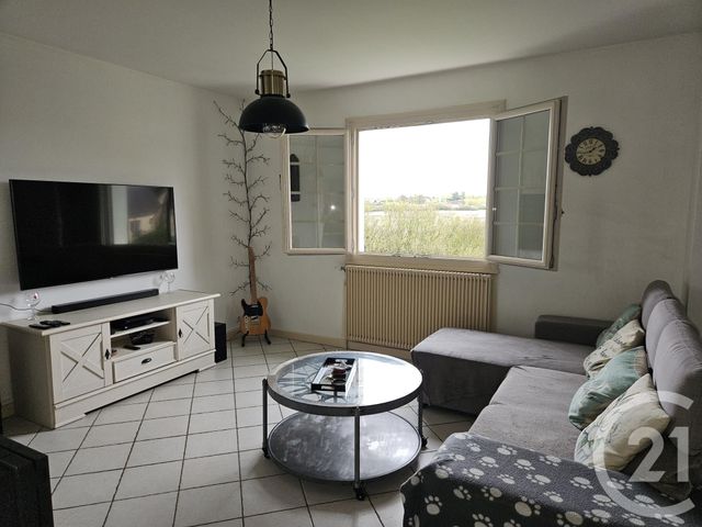 Maison à vendre - 7 pièces - 165 m2 - St Pierre Le Moutier - 58 - BOURGOGNE