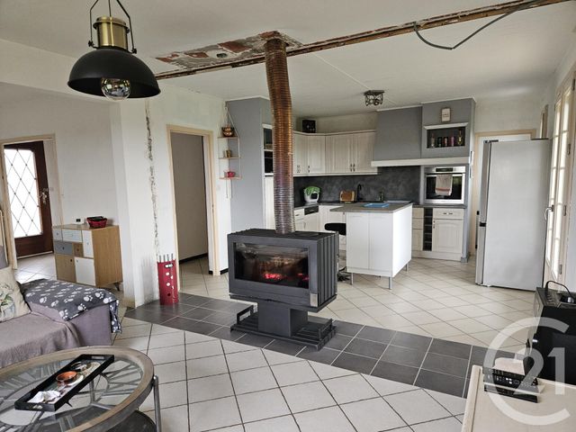 Maison à vendre - 7 pièces - 165 m2 - St Pierre Le Moutier - 58 - BOURGOGNE