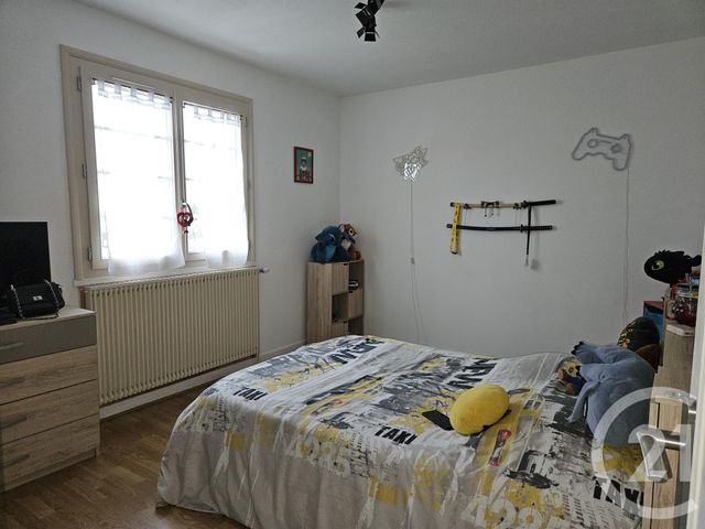 Maison à vendre - 7 pièces - 165 m2 - St Pierre Le Moutier - 58 - BOURGOGNE