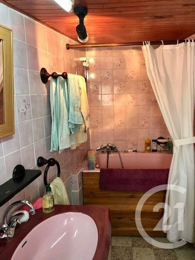 Maison à vendre - 2 pièces - 63,75 m2 - Blet - 18 - CENTRE