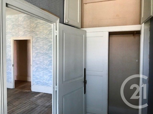 Maison &agrave; vendre - 11 pi&egrave;ces - 233,23 m2 - Blet - 18 - CENTRE