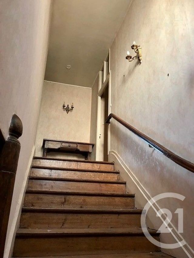 Maison &agrave; vendre - 11 pi&egrave;ces - 233,23 m2 - Blet - 18 - CENTRE