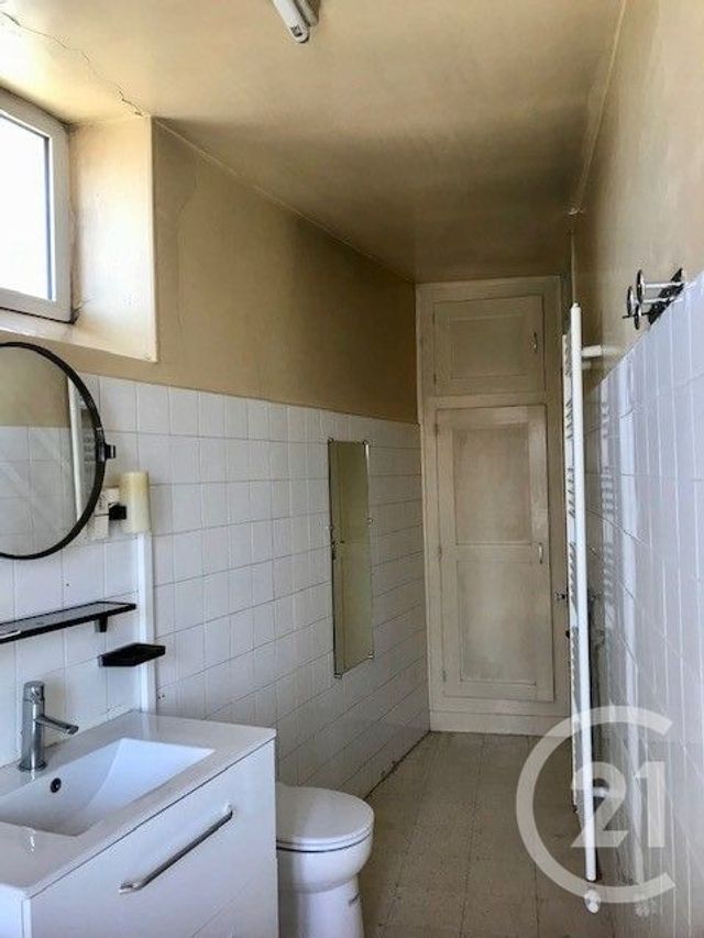 Maison &agrave; vendre - 11 pi&egrave;ces - 233,23 m2 - Blet - 18 - CENTRE