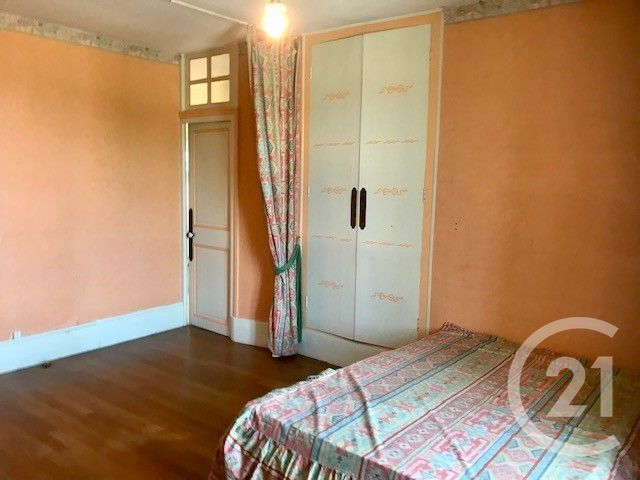 Maison &agrave; vendre - 11 pi&egrave;ces - 233,23 m2 - Blet - 18 - CENTRE