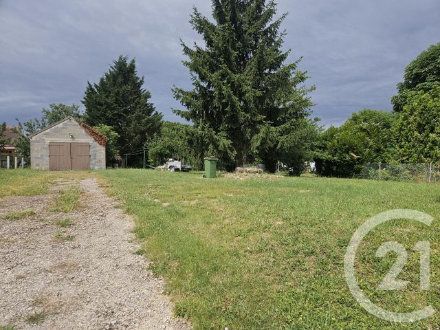 Maison &agrave; vendre - 3 pi&egrave;ces - 60 m2 - St Pierre Le Moutier - 58 - BOURGOGNE