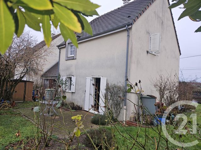 Maison &agrave; vendre - 4 pi&egrave;ces - 82 m2 - St Pierre Le Moutier - 58 - BOURGOGNE