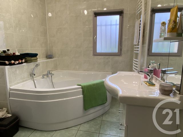 Maison &agrave; vendre - 5 pi&egrave;ces - 102 m2 - La Guerche Sur L Aubois - 18 - CENTRE