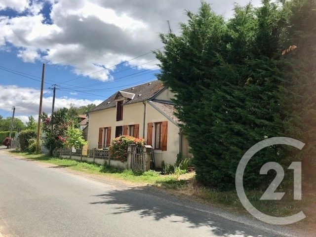 Maison &agrave; vendre - 4 pi&egrave;ces - 93,34 m2 - La Chapelle Hugon - 18 - CENTRE