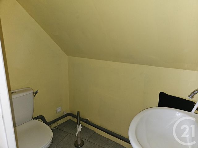 Maison &agrave; vendre - 2 pi&egrave;ces - 60 m2 - St Pierre Le Moutier - 58 - BOURGOGNE