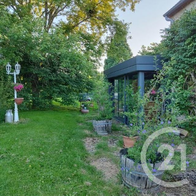 Maison &agrave; vendre - 6 pi&egrave;ces - 150 m2 - Saligny Le Vif - 18 - CENTRE