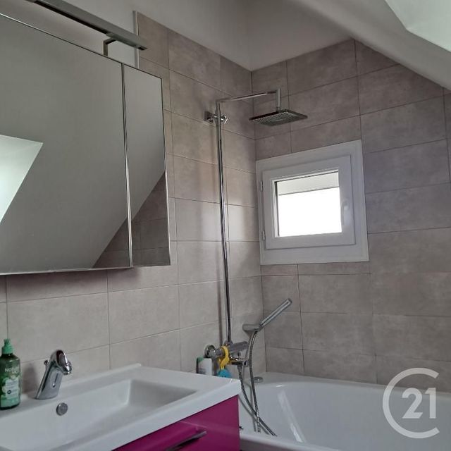 Maison &agrave; vendre - 6 pi&egrave;ces - 150 m2 - Saligny Le Vif - 18 - CENTRE