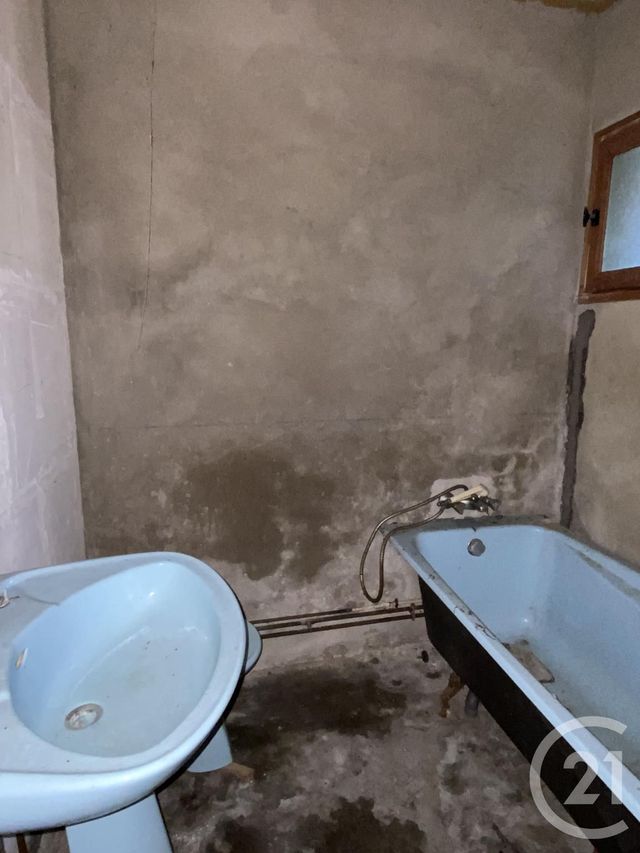 Maison &agrave; vendre - 7 pi&egrave;ces - 179 m2 - La Guerche Sur L Aubois - 18 - CENTRE