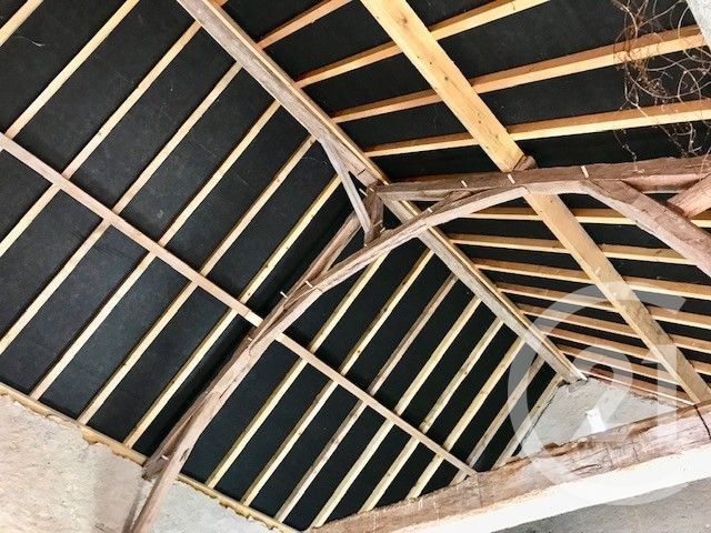 Maison &agrave; vendre - 5 pi&egrave;ces - 160,16 m2 - La Chapelle Hugon - 18 - CENTRE