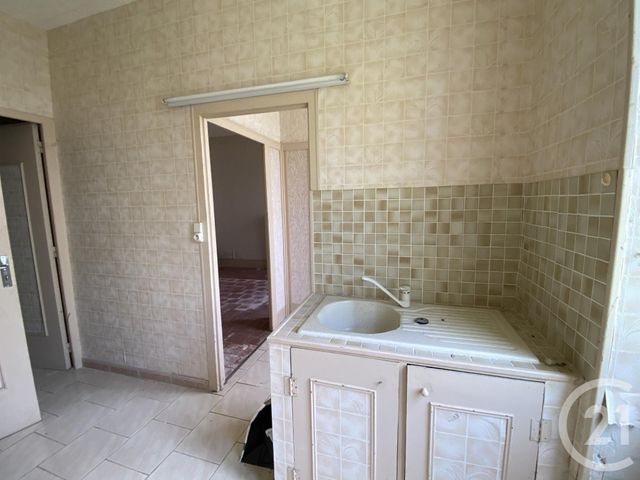Maison &agrave; vendre - 8 pi&egrave;ces - 176 m2 - La Guerche Sur L Aubois - 18 - CENTRE