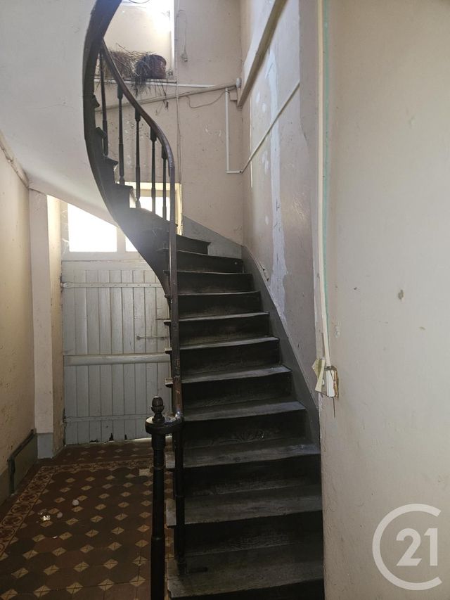 Maison &agrave; vendre - 10 pi&egrave;ces - 300 m2 - St Pierre Le Moutier - 58 - BOURGOGNE