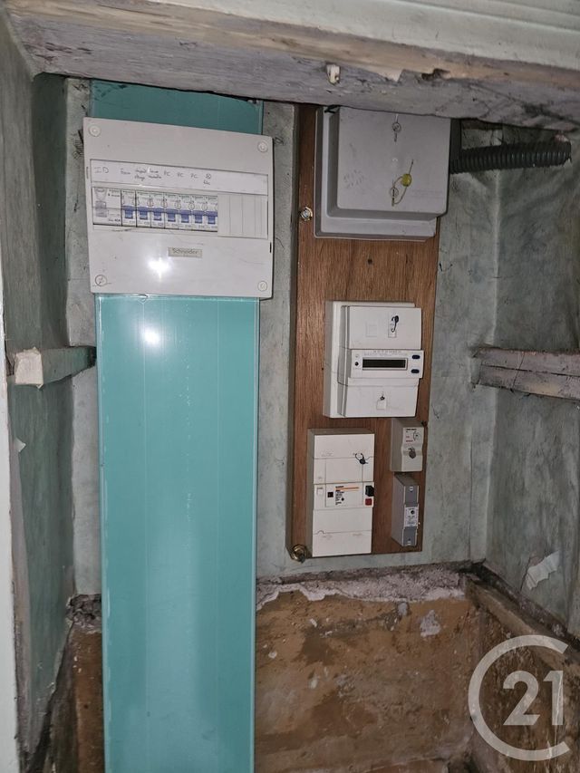 Maison &agrave; vendre - 3 pi&egrave;ces - 113 m2 - St Pierre Le Moutier - 58 - BOURGOGNE