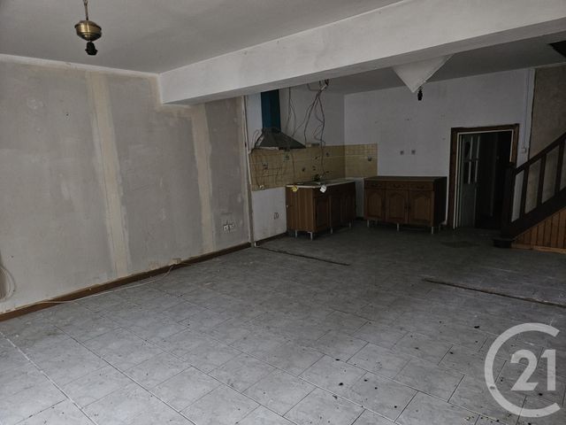 Maison &agrave; vendre - 3 pi&egrave;ces - 113 m2 - St Pierre Le Moutier - 58 - BOURGOGNE