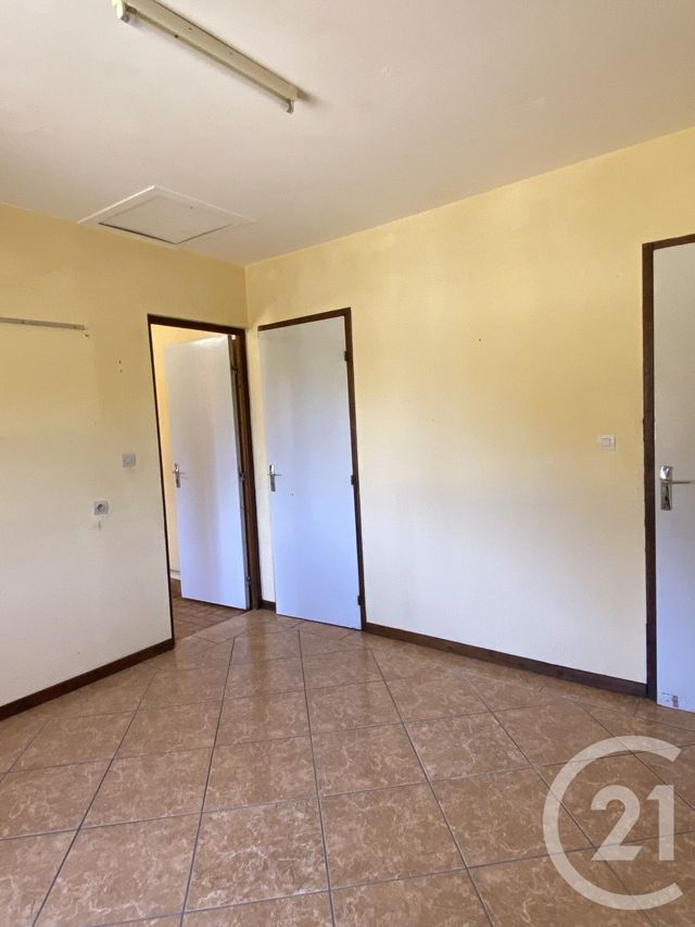 Maison &agrave; vendre - 3 pi&egrave;ces - 78 m2 - St Parize Le Chatel - 58 - BOURGOGNE