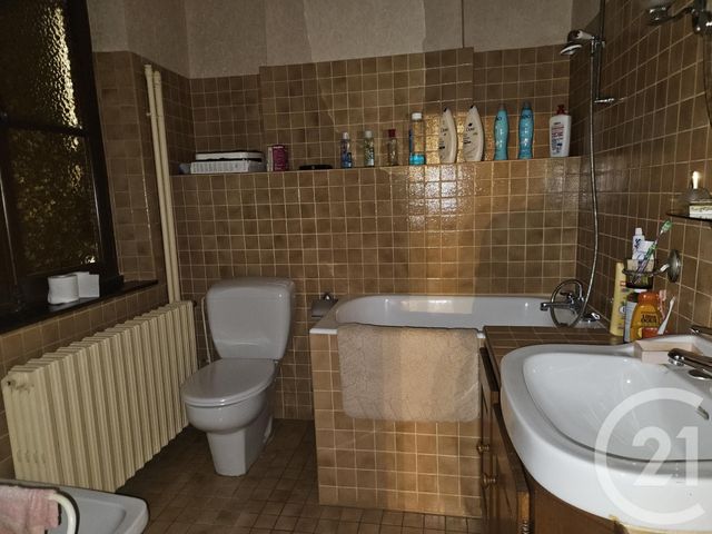 Maison &agrave; vendre - 5 pi&egrave;ces - 187 m2 - St Pierre Le Moutier - 58 - BOURGOGNE