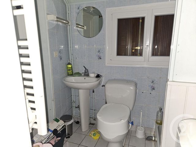 Maison &agrave; vendre - 3 pi&egrave;ces - 122 m2 - St Pierre Le Moutier - 58 - BOURGOGNE