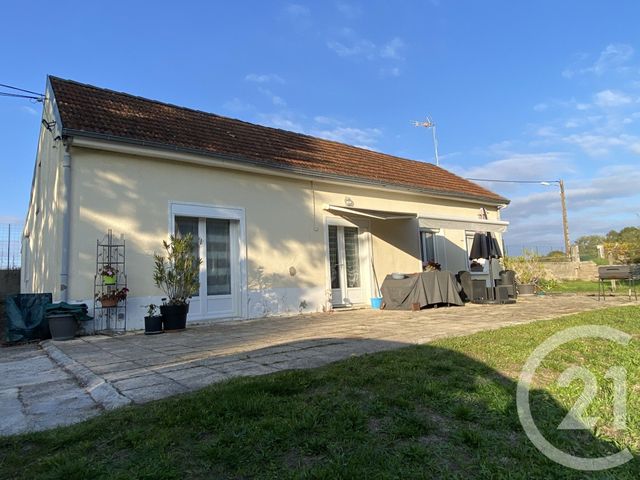 Afficher la photo en grand Maison à vendre - 3 pièces - 72 m2 - La Guerche Sur L Aubois - 18 - CENTRE