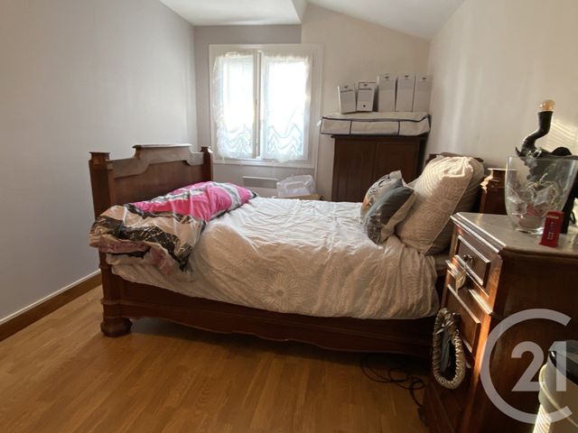 Afficher la photo en grand Maison à vendre - 3 pièces - 72 m2 - La Guerche Sur L Aubois - 18 - CENTRE