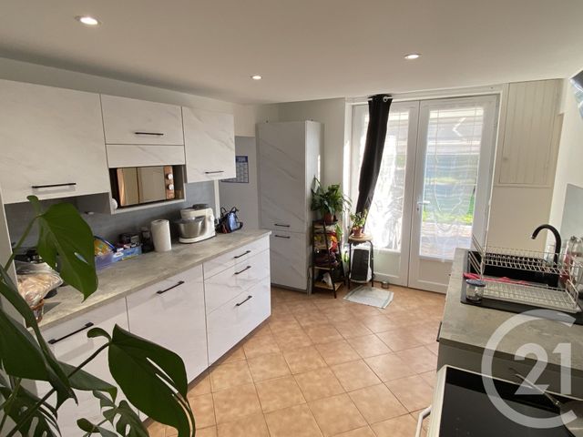 Afficher la photo en grand Maison à vendre - 3 pièces - 72 m2 - La Guerche Sur L Aubois - 18 - CENTRE