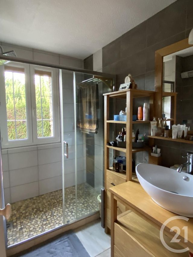 Maison à vendre - 5 pièces - 139 m2 - Le Veurdre - 03 - AUVERGNE