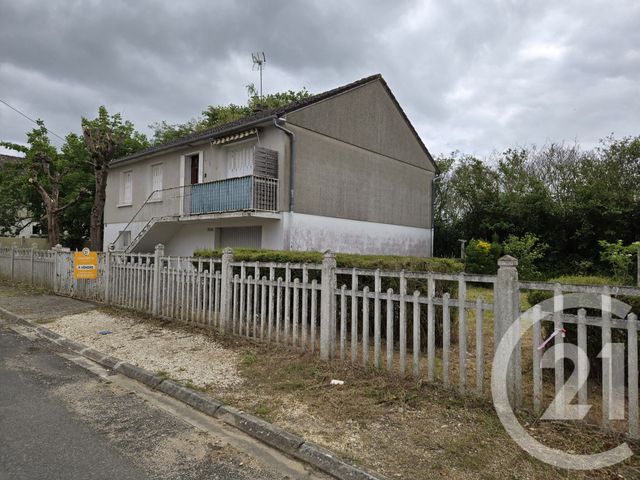 Maison &agrave; vendre - 6 pi&egrave;ces - 85 m2 - Sancoins - 18 - CENTRE