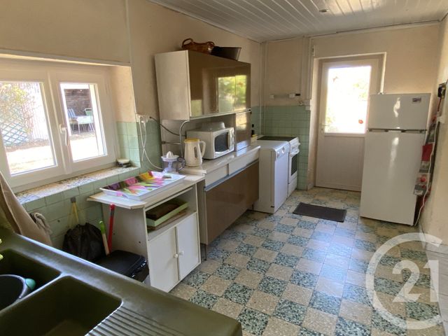 Maison à vendre - 4 pièces - 105 m2 - Bessais Le Fromental - 18 - CENTRE