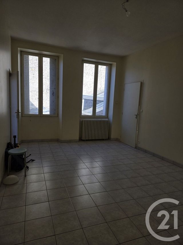 Appartement F3 &agrave; vendre - 4 pi&egrave;ces - 56,88 m2 - Sancoins - 18 - CENTRE