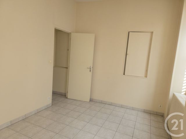 Appartement F3 &agrave; vendre - 4 pi&egrave;ces - 56,88 m2 - Sancoins - 18 - CENTRE