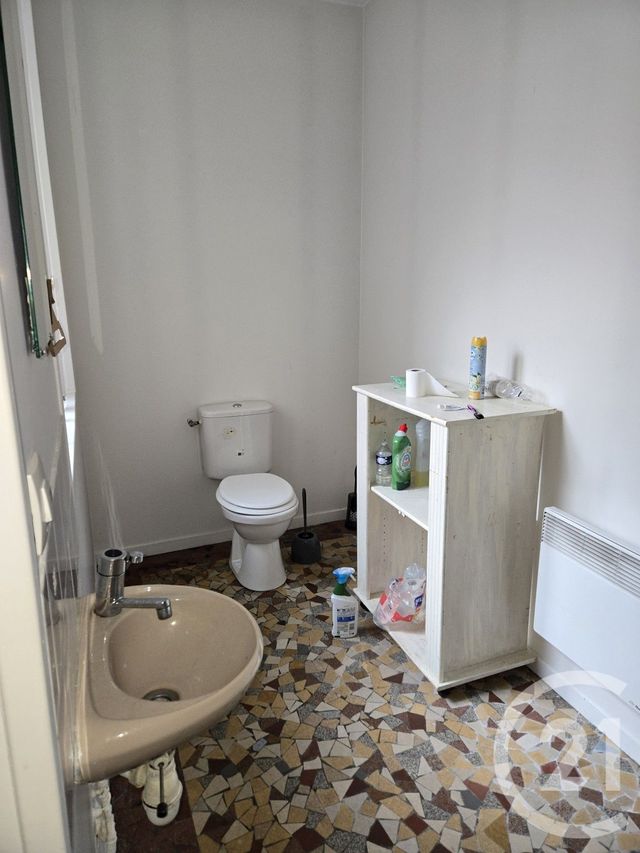 Appartement F3 &agrave; vendre - 4 pi&egrave;ces - 56,88 m2 - Sancoins - 18 - CENTRE