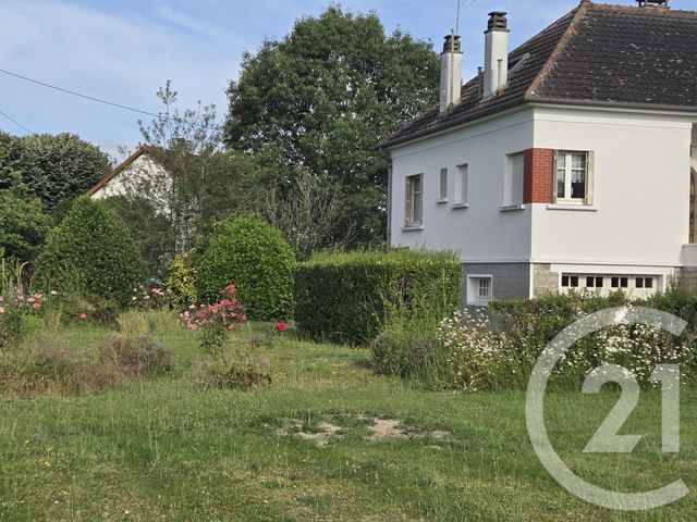 Maison &agrave; vendre - 7 pi&egrave;ces - 123,10 m2 - Mornay Sur Allier - 18 - CENTRE