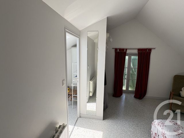Maison &agrave; vendre - 6 pi&egrave;ces - 121,01 m2 - Bessais Le Fromental - 18 - CENTRE